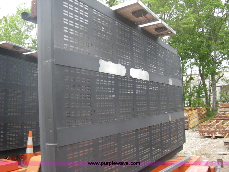 image for item A6293 2004 AMSIG CMS-T331 portable message board