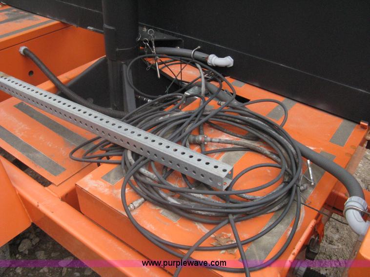 image for item A6293 2004 AMSIG CMS-T331 portable message board