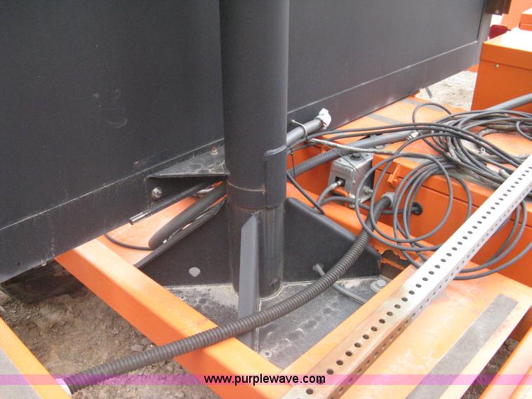 image for item A6293 2004 AMSIG CMS-T331 portable message board