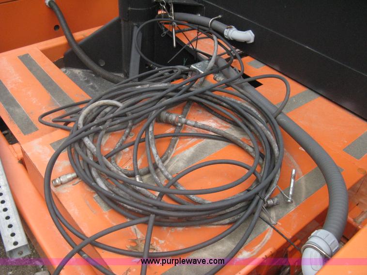 image for item A6293 2004 AMSIG CMS-T331 portable message board