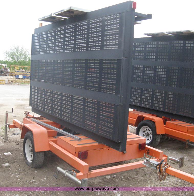 image for item A6294 2004 AMSIG CMS-T331 portable message board