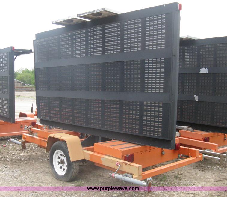 image for item A6295 2004 AMSIG CMS-T331 portable message board