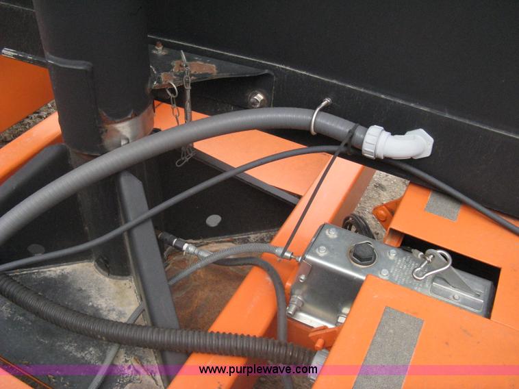 image for item A6295 2004 AMSIG CMS-T331 portable message board