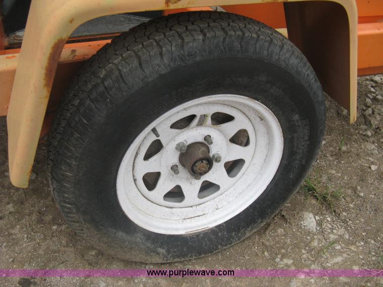 image for item A6295 2004 AMSIG CMS-T331 portable message board