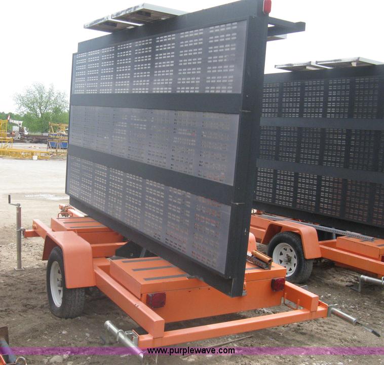 image for item A6296 2004 AMSIG CMS-T331 portable message board