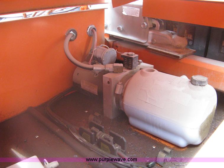 image for item A6296 2004 AMSIG CMS-T331 portable message board