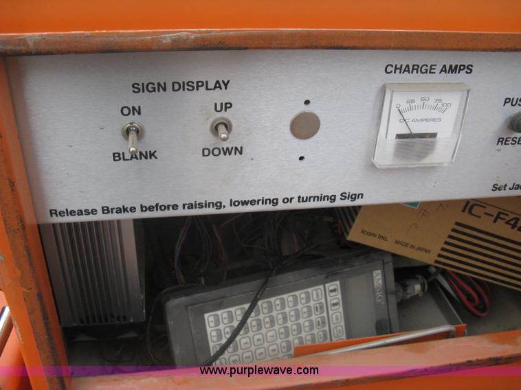 image for item A6296 2004 AMSIG CMS-T331 portable message board