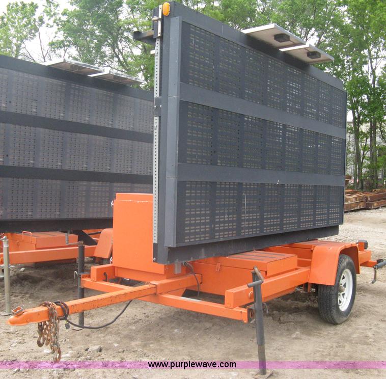 image for item A6297 2003 AMSIG CMS-T331 portable message board