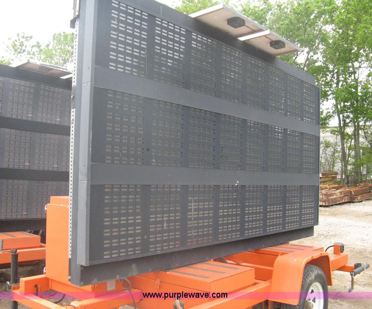 image for item A6297 2003 AMSIG CMS-T331 portable message board