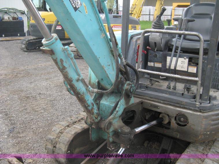 image for item A6299 Kobelco 25SR excavator