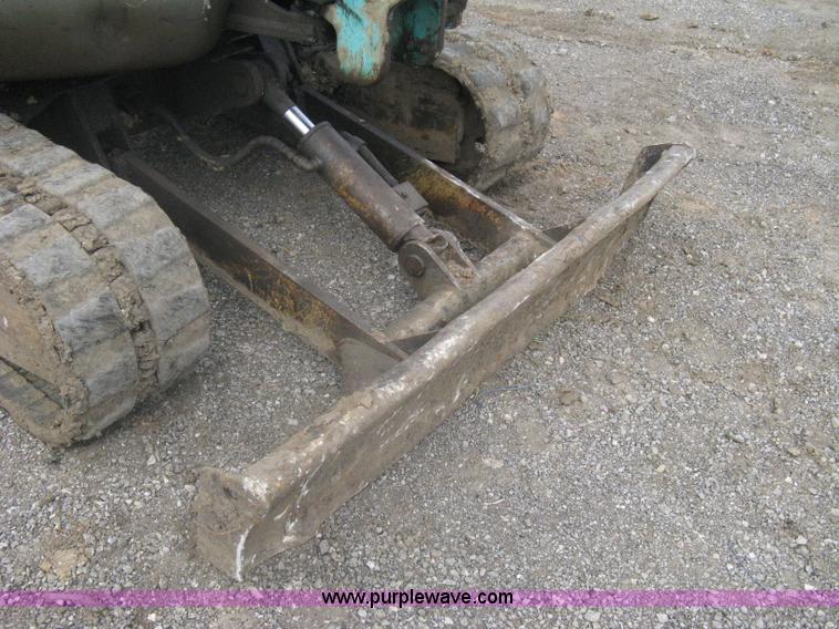 image for item A6299 Kobelco 25SR excavator