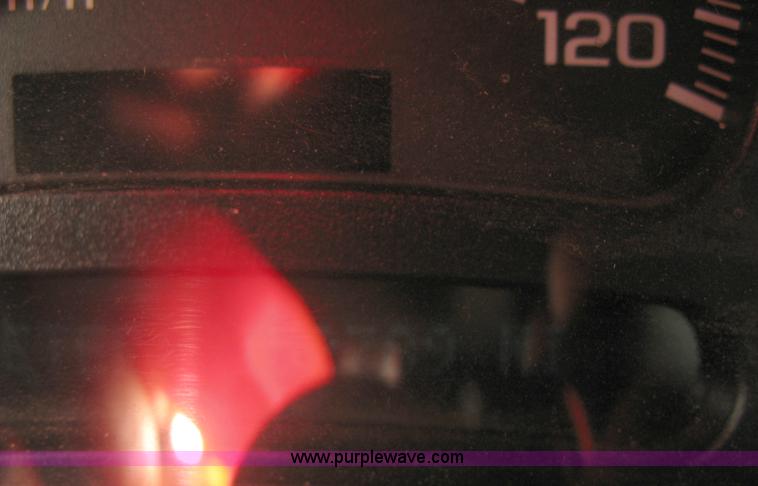 image for item A6304 2005 Chevrolet Silverado C3500 extended cab pickup truck