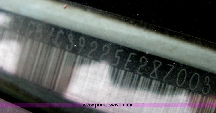 image for item A6304 2005 Chevrolet Silverado C3500 extended cab pickup truck