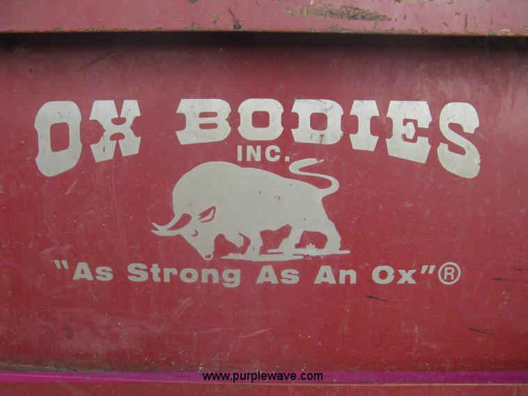 image for item A6307 1991 Ford F700 flatbed dump truck