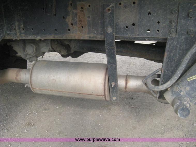 image for item A6307 1991 Ford F700 flatbed dump truck