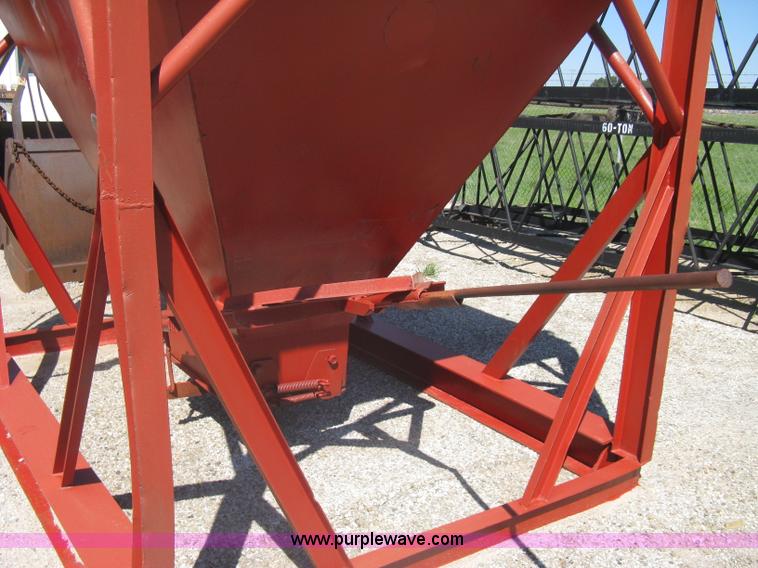 image for item A6314 Gravity flow material hopper