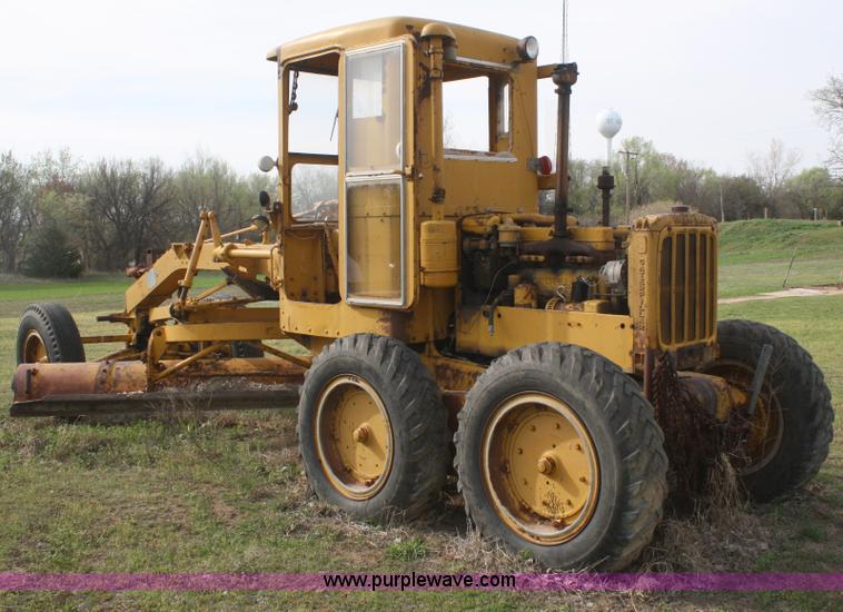 image for item A6776 Caterpillar 212 motor grader