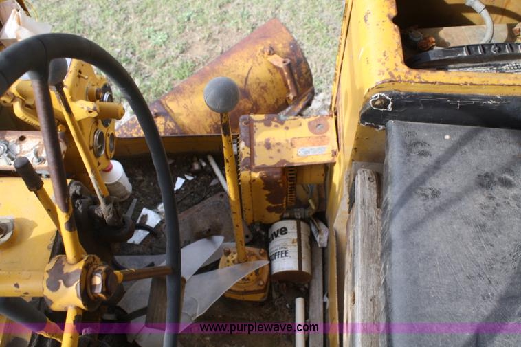 image for item A6776 Caterpillar 212 motor grader