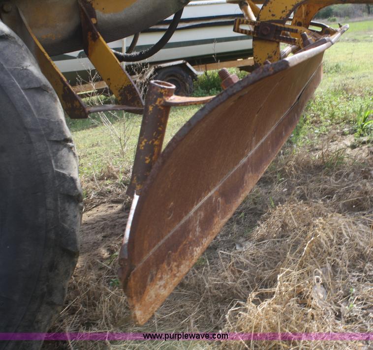 image for item A6776 Caterpillar 212 motor grader