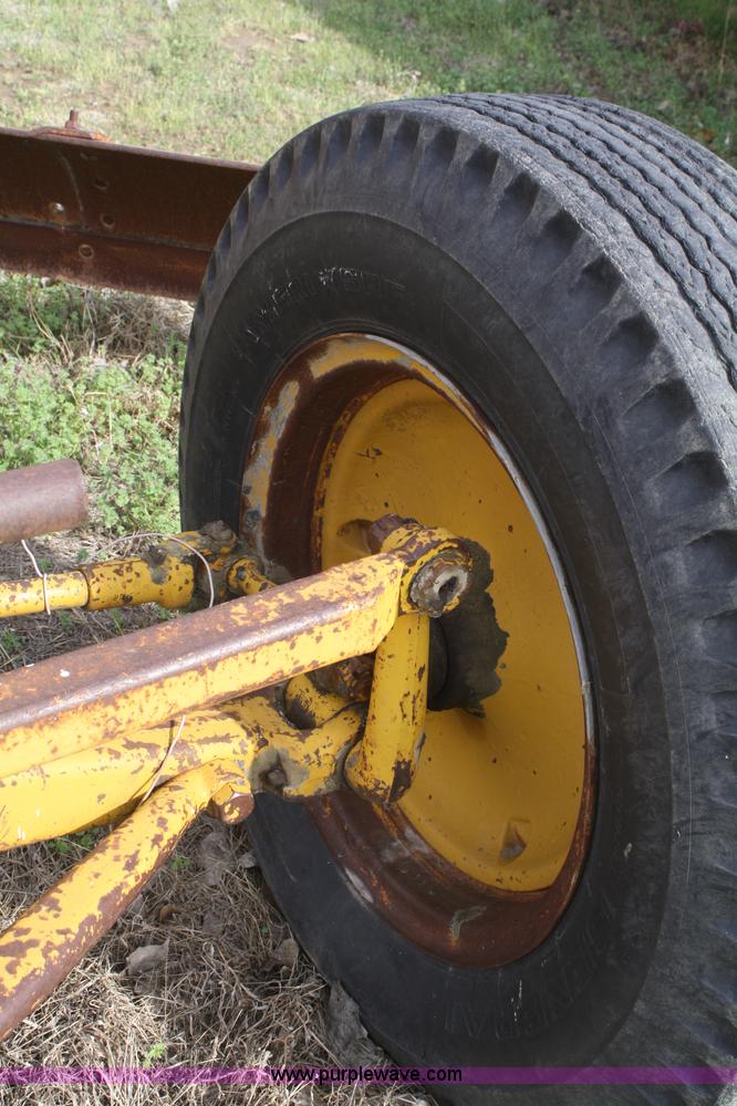 image for item A6776 Caterpillar 212 motor grader