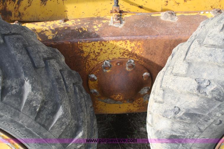 image for item A6776 Caterpillar 212 motor grader