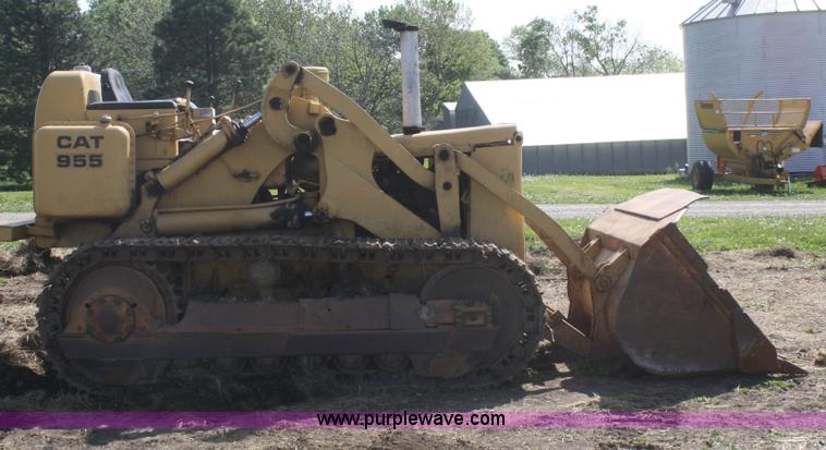 image for item A6947 1961 Caterpillar 955H track loader