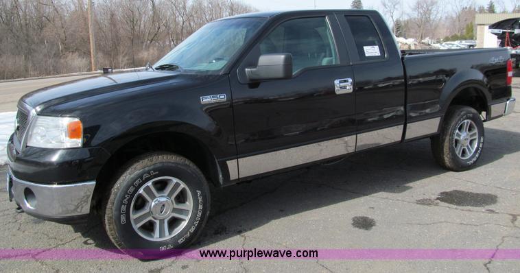 image for item A7509 2007 Ford F150 XLT SuperCab pickup truck