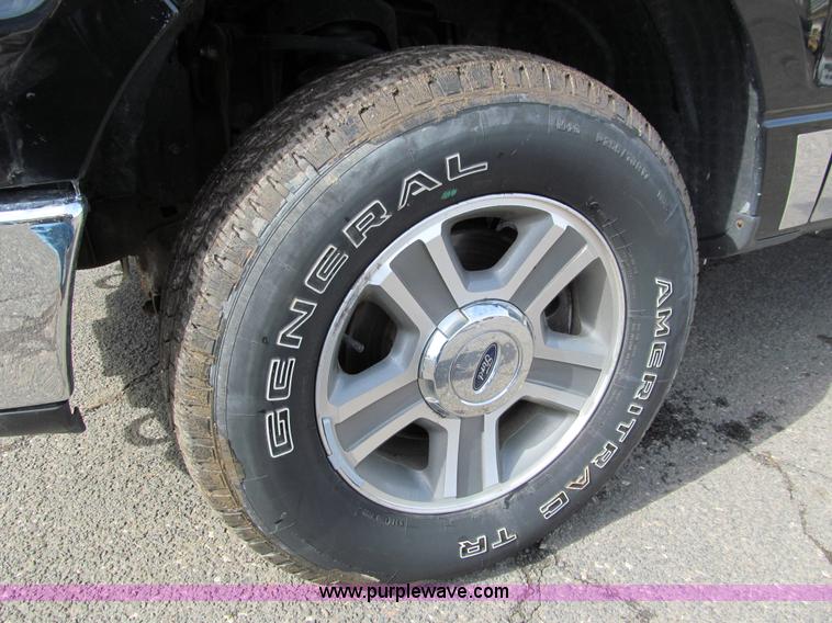image for item A7509 2007 Ford F150 XLT SuperCab pickup truck