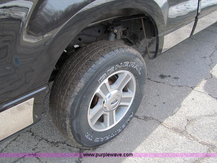image for item A7509 2007 Ford F150 XLT SuperCab pickup truck