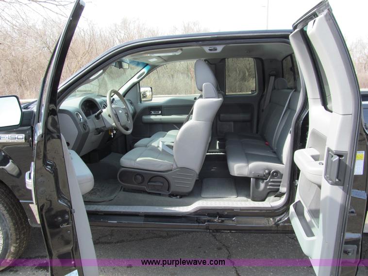 image for item A7509 2007 Ford F150 XLT SuperCab pickup truck