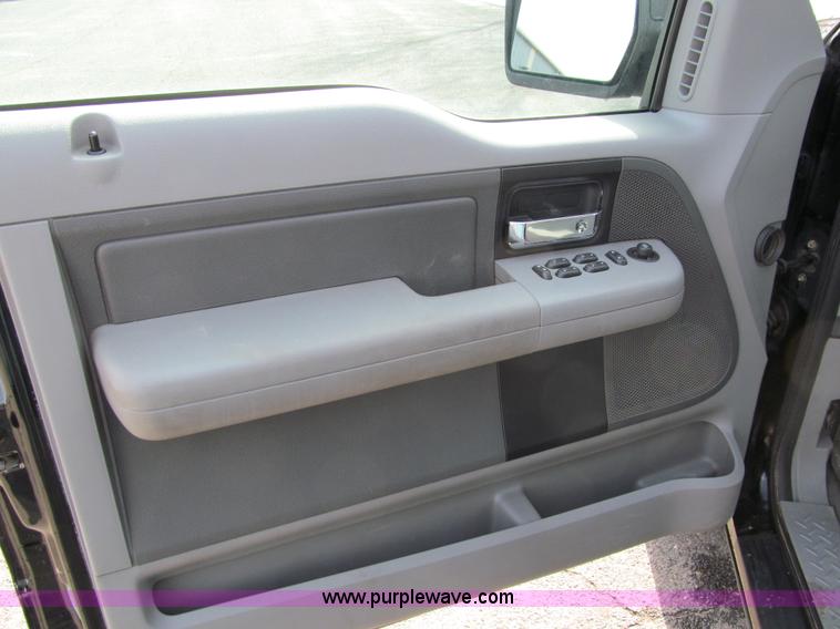 image for item A7509 2007 Ford F150 XLT SuperCab pickup truck