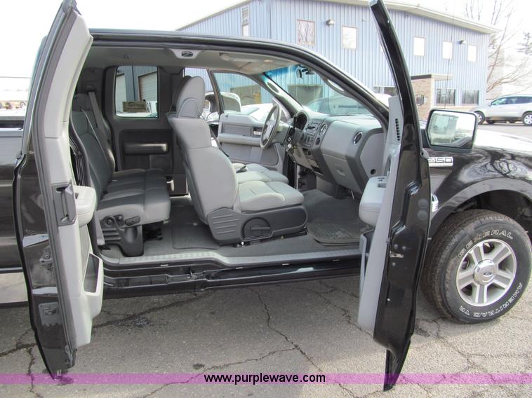image for item A7509 2007 Ford F150 XLT SuperCab pickup truck