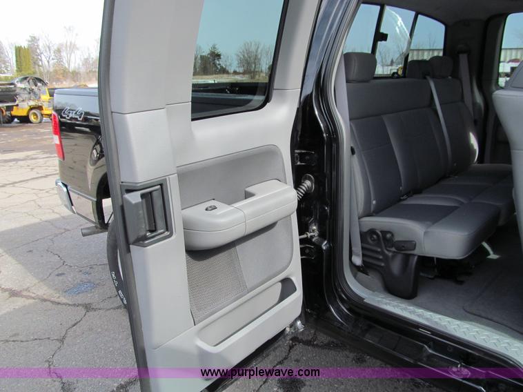 image for item A7509 2007 Ford F150 XLT SuperCab pickup truck