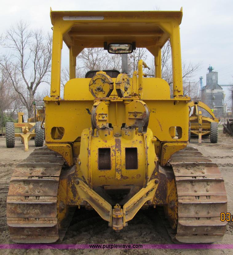 image for item A7510 1976 Caterpillar D6C tractor