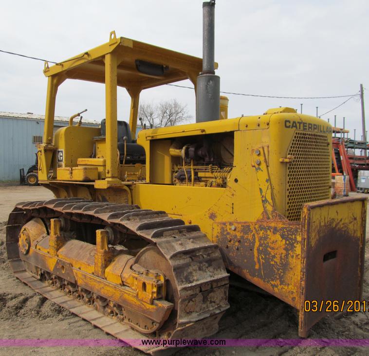 image for item A7510 1976 Caterpillar D6C tractor