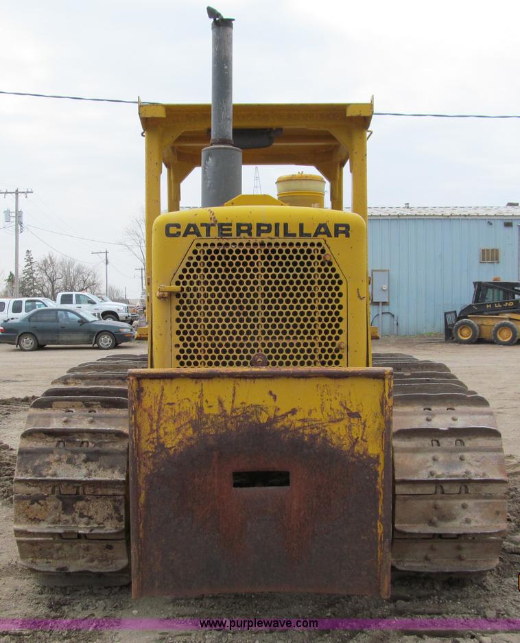 image for item A7510 1976 Caterpillar D6C tractor
