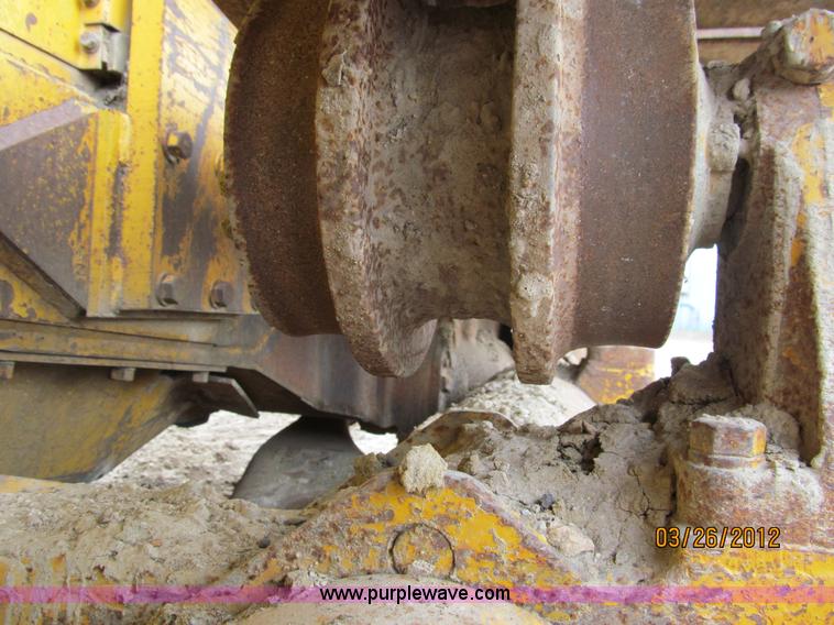 image for item A7510 1976 Caterpillar D6C tractor