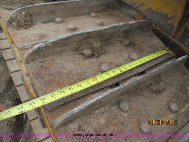 image for item A7510 1976 Caterpillar D6C tractor