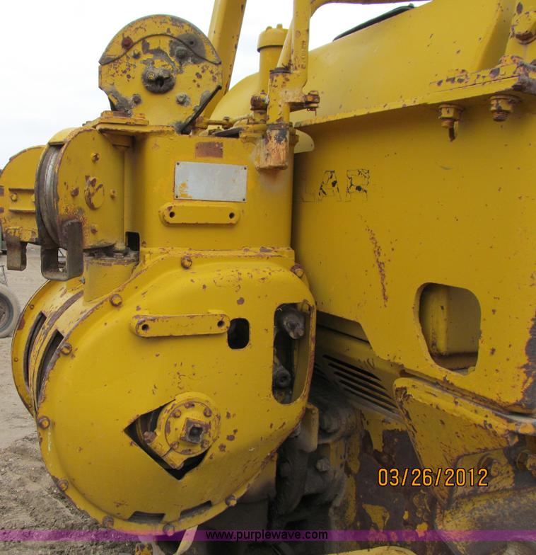 image for item A7510 1976 Caterpillar D6C tractor