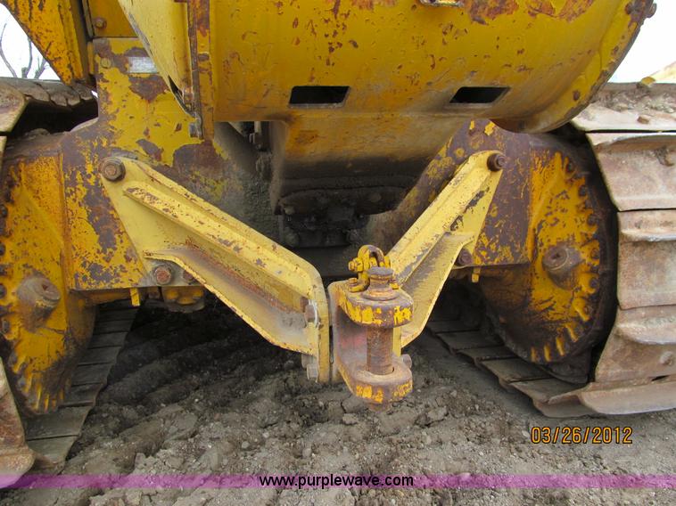 image for item A7510 1976 Caterpillar D6C tractor