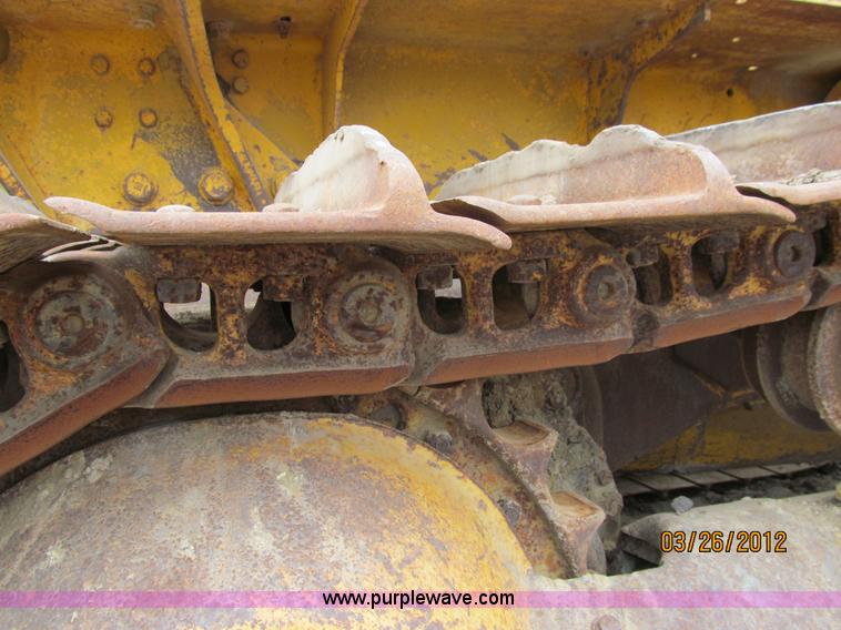 image for item A7510 1976 Caterpillar D6C tractor