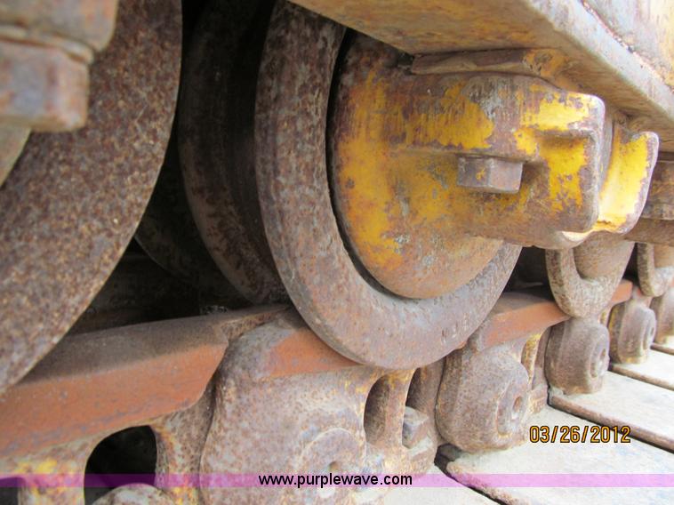 image for item A7510 1976 Caterpillar D6C tractor