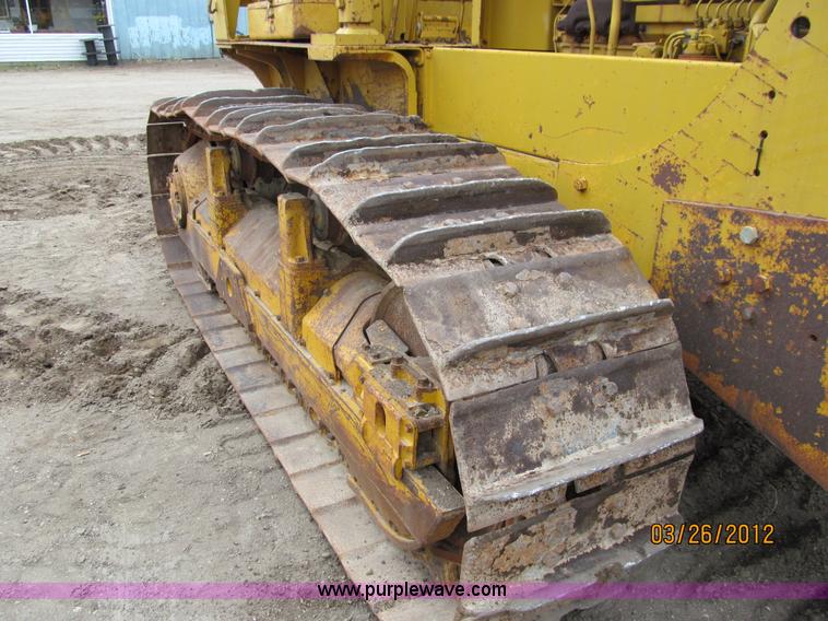 image for item A7510 1976 Caterpillar D6C tractor