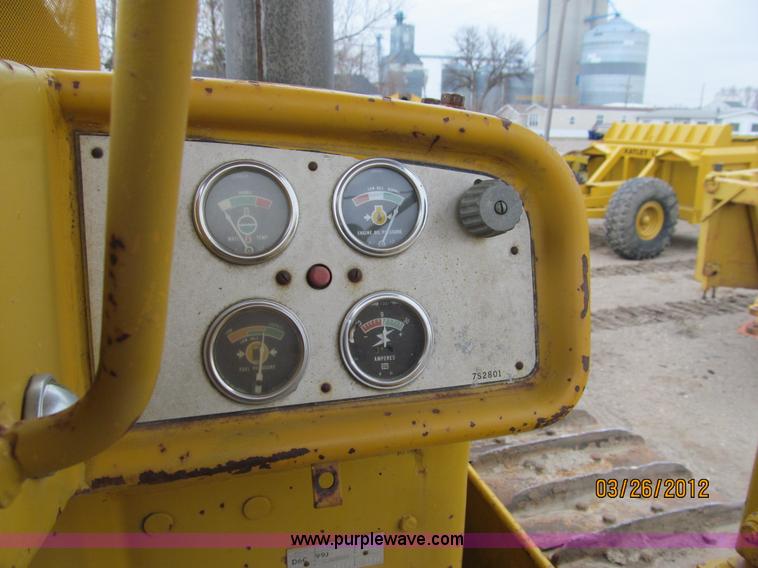 image for item A7510 1976 Caterpillar D6C tractor