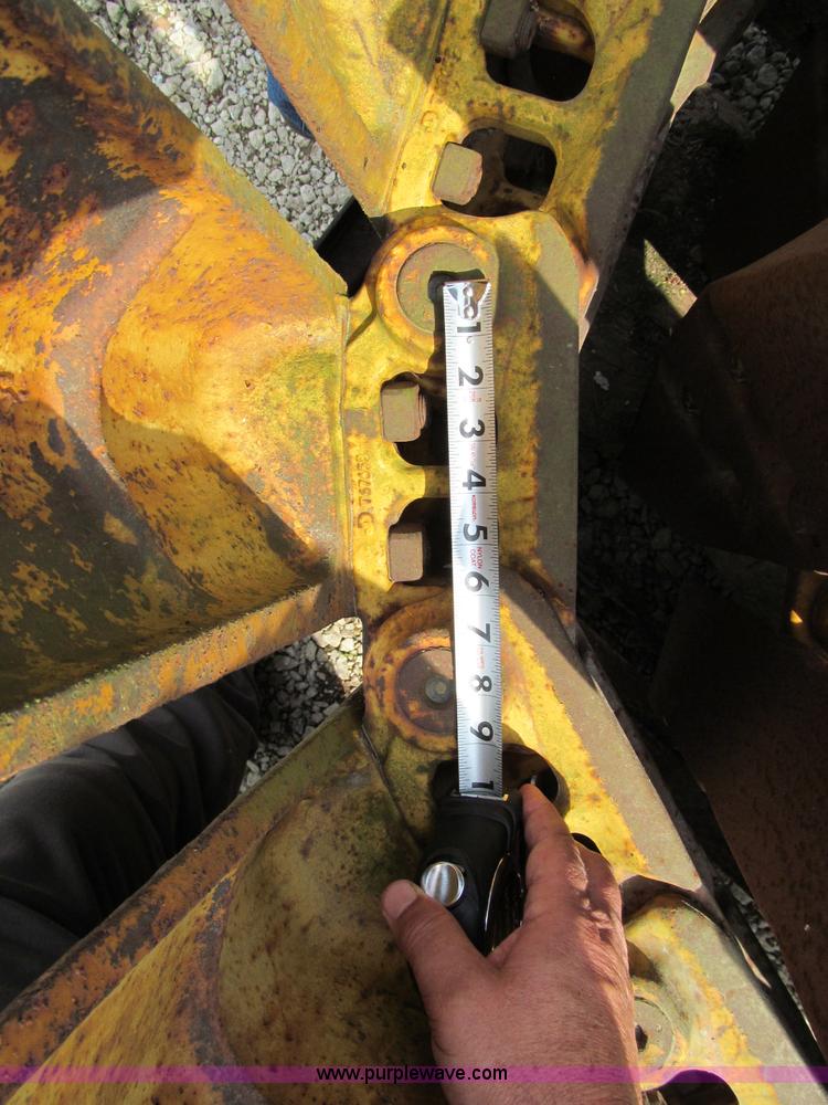 image for item A8213 Set of John Deere 850C dozer tracks