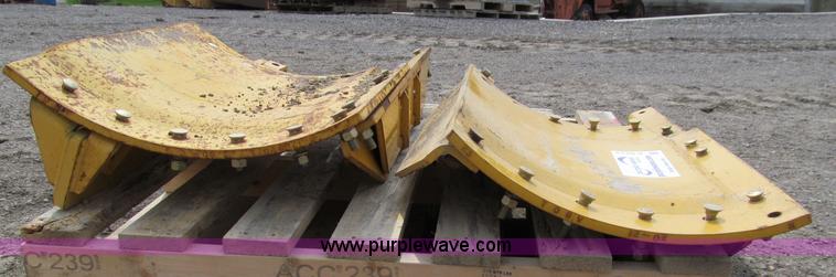 image for item A8214 (2) 2' moldboard extensions