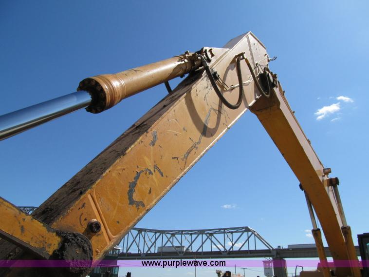 image for item A8249 Komatsu PC400LC-3 excavator