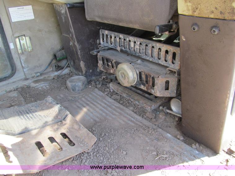 image for item A8249 Komatsu PC400LC-3 excavator