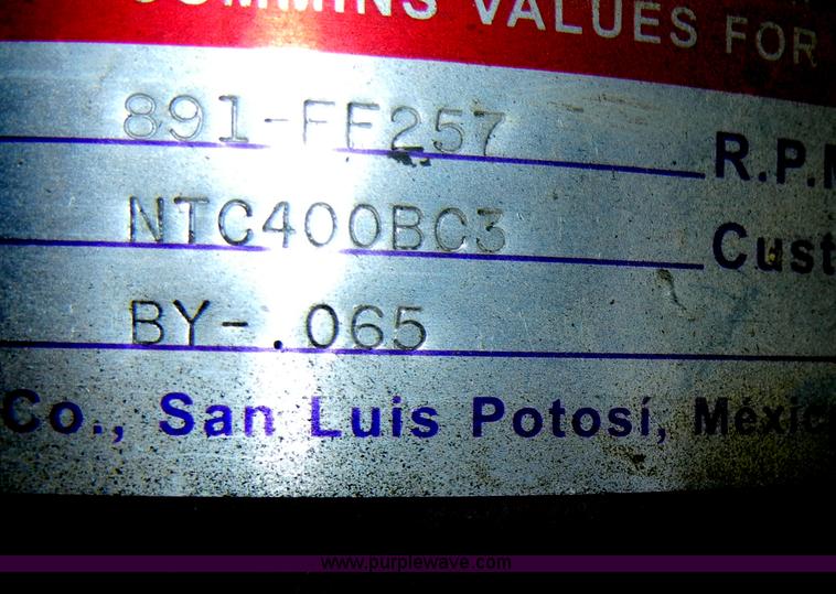 image for item B1178 1985 Peterbilt 359 semi truck