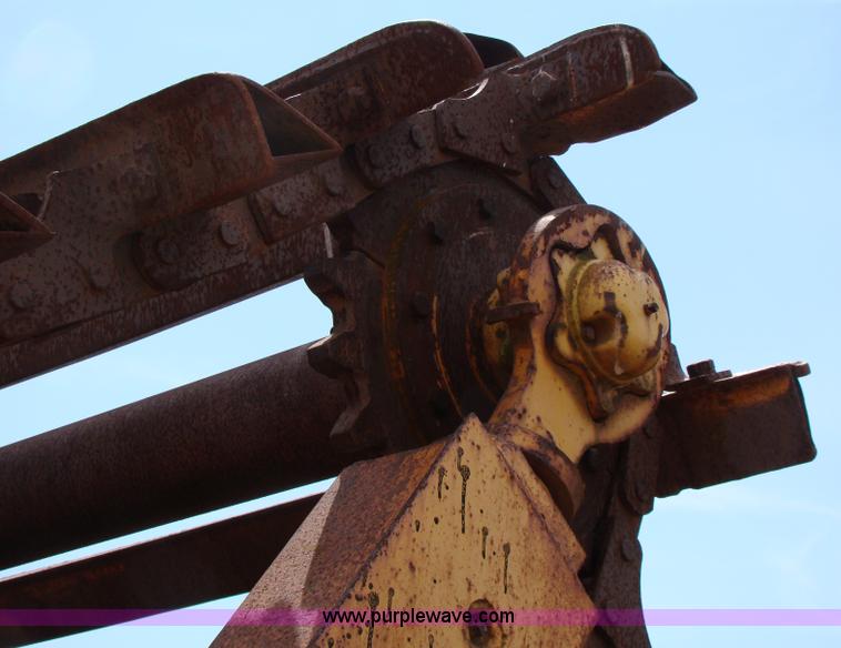 image for item B1211 1978 John Deere 860B elevating scraper